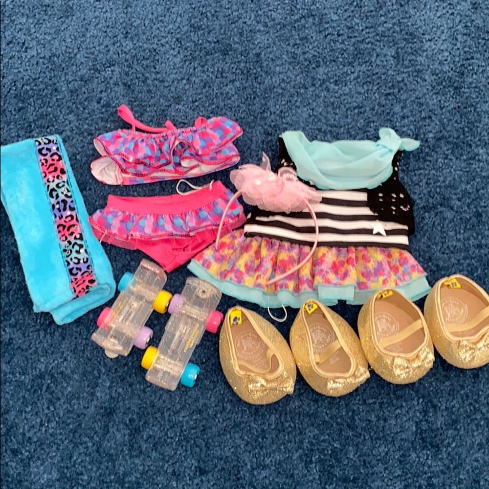 Build a bear clothing and accessory bundle